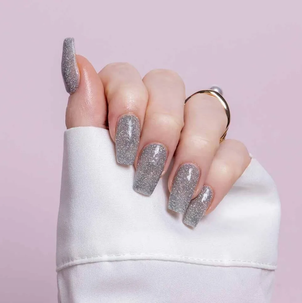 2AM London The Glow Up Collection Reflective Glitter Gel Polish - Just a Girl 7.5ml