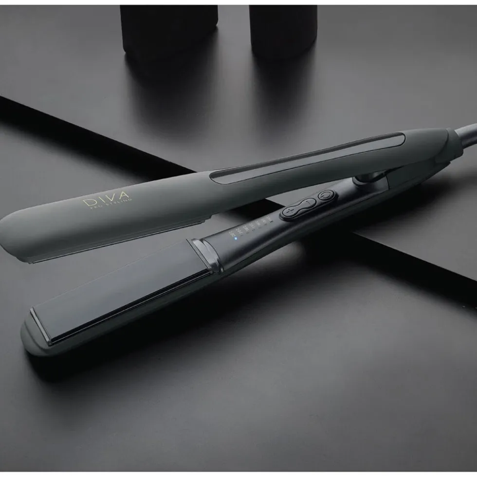 Diva Pro Styling Wide Digital Hair Styler