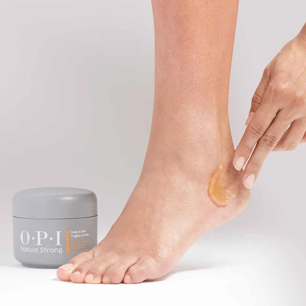 OPI Nature Strong Smooth It Out Hand & Foot Scrub 250ml