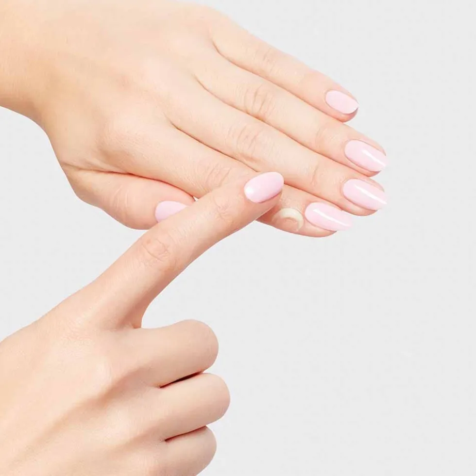 OPI Nature Strong To the Rescue Overnight Cuticle Balm 20ml